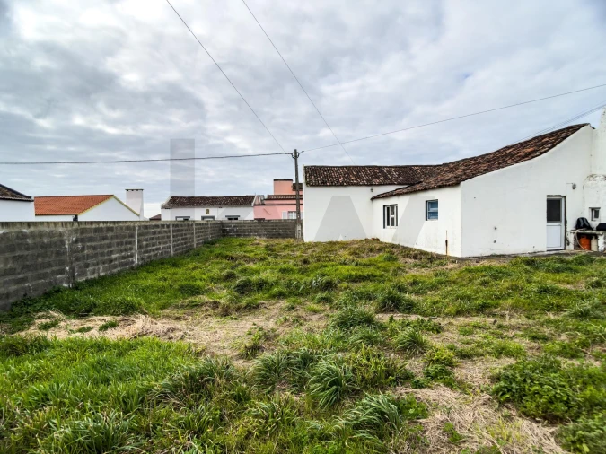 Moradia T2 para Venda em Mosteiros Foto 17