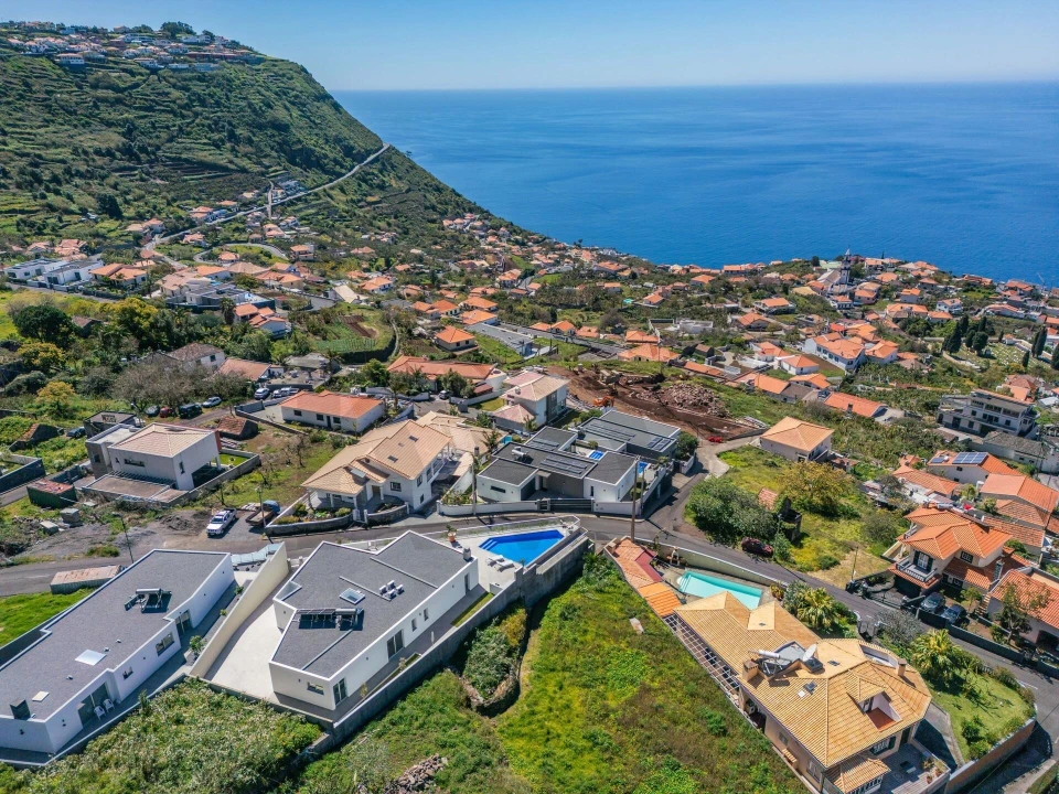Moradia T3 para Venda em Arco da Calheta Foto 53