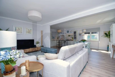 Moradia T5 para Venda em Alenquer (Santo Estêvão e Triana)