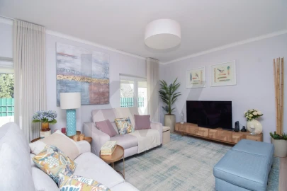 Moradia T5 para Venda em Alenquer (Santo Estêvão e Triana)