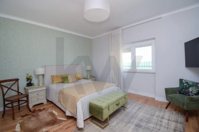 Moradia T5 para Venda em Alenquer (Santo Estêvão e Triana)