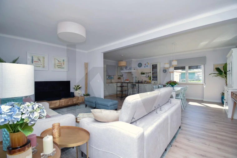 Moradia T5 para Venda em Alenquer (Santo Estêvão e Triana) Foto 3