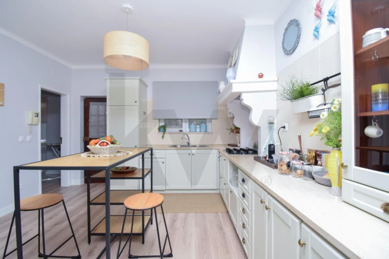 Moradia T5 para Venda em Alenquer (Santo Estêvão e Triana) Foto 12