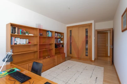 Apartamento T4 para Venda em São Domingos de Rana