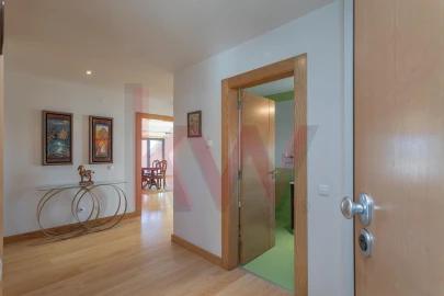 Apartamento T4 para Venda em São Domingos de Rana