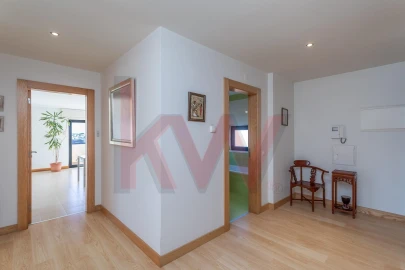 Apartamento T4 para Venda em São Domingos de Rana