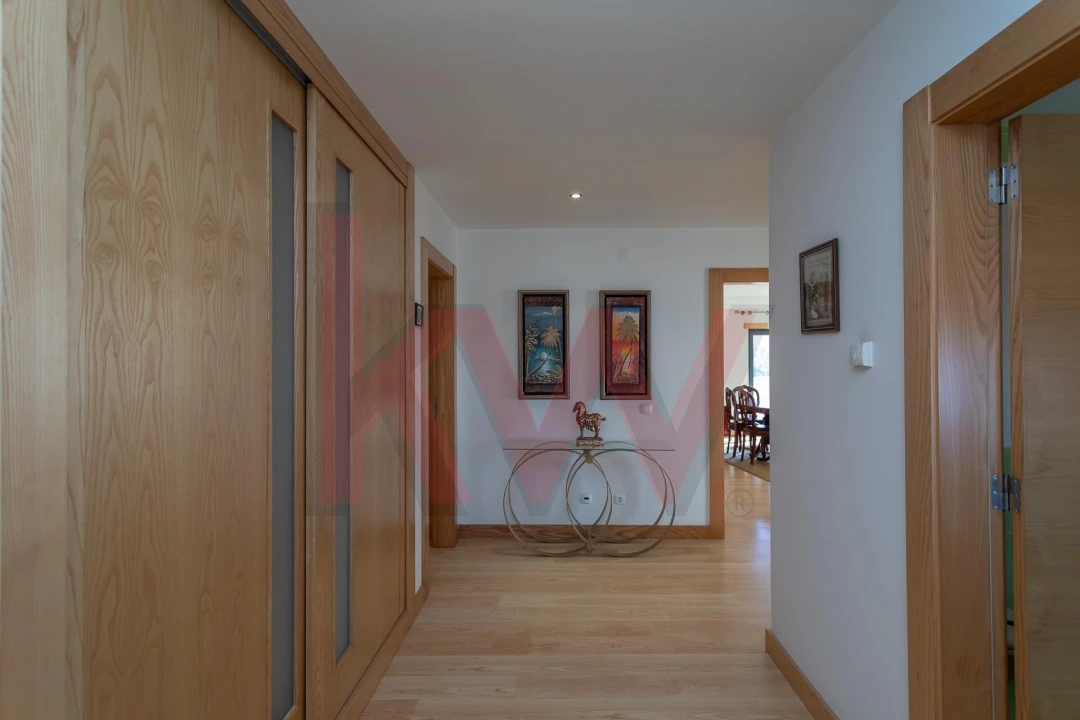 Apartamento T4 para Venda em São Domingos de Rana Foto 2