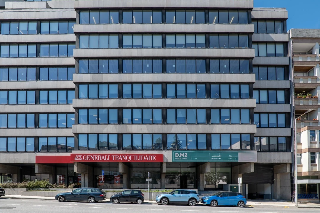 Escritório para Arrendamento em Lordelo do Ouro e Massarelos Foto 2