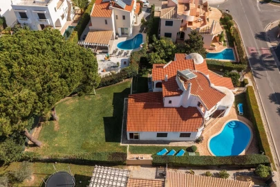Moradia T3 para Venda em Quarteira