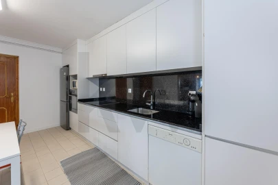 Moradia T4 para Venda em Moledo e Cristelo