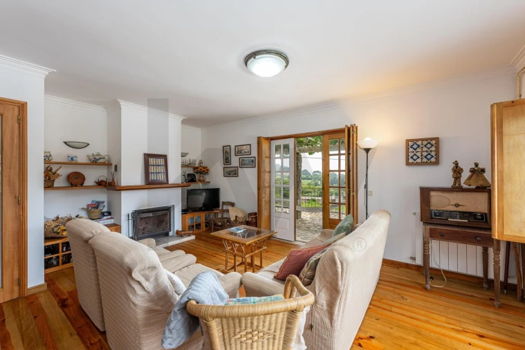 Moradia T4 para Venda em Moledo e Cristelo Foto 5