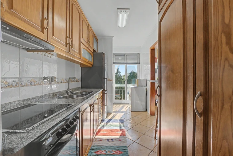 Apartamento T2 para Venda em São João da Madeira Foto 6