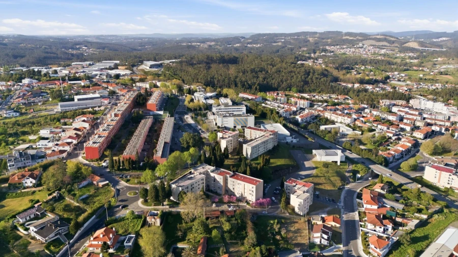 Apartamento T2 para Venda em São João da Madeira Foto 25