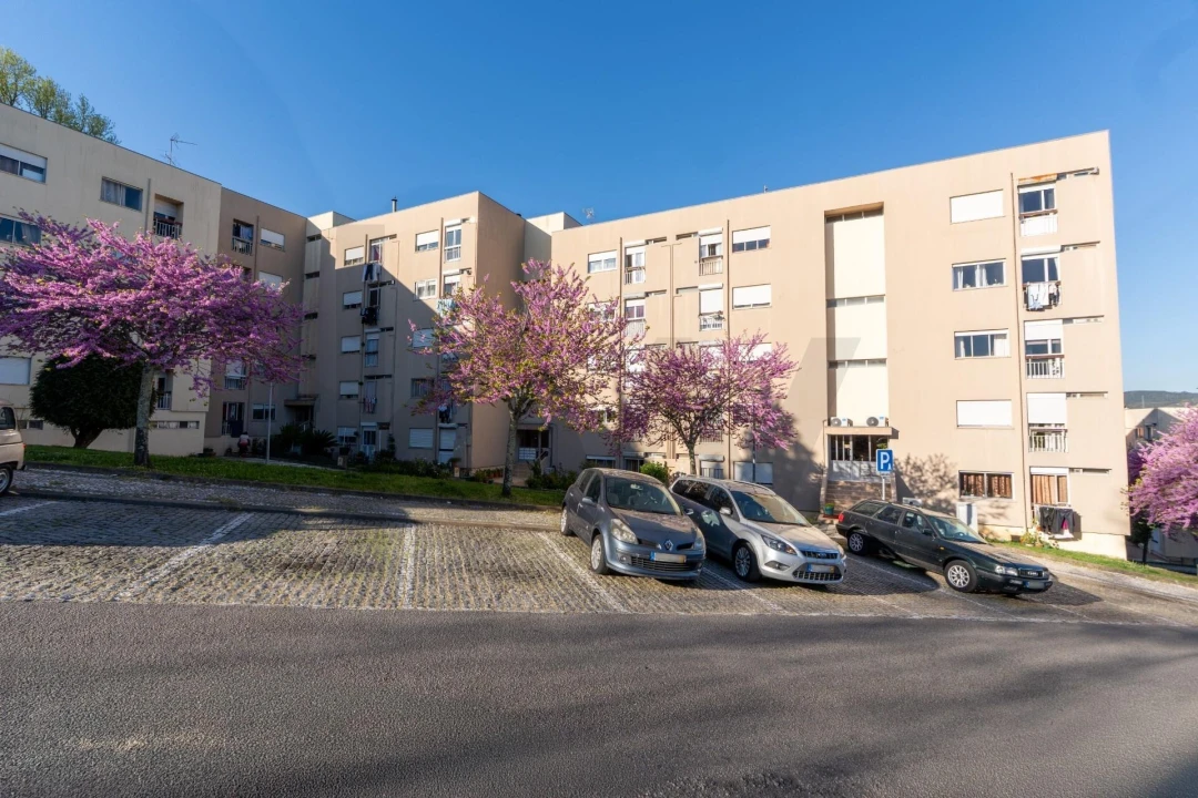 Apartamento T2 para Venda em São João da Madeira Foto 5