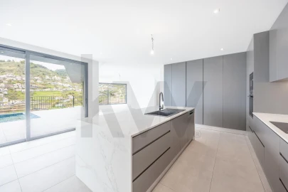 Moradia T4 para Venda em Campanario