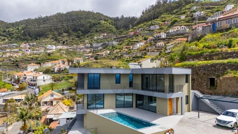 Moradia T4 para Venda em Campanario