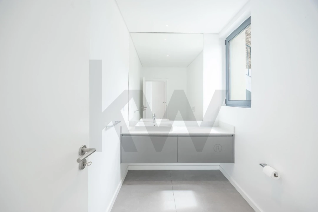 Moradia T4 para Venda em Campanario Foto 7