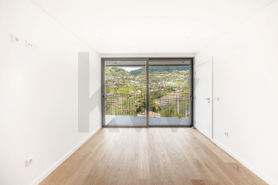 Moradia T4 para Venda em Campanario Foto 26