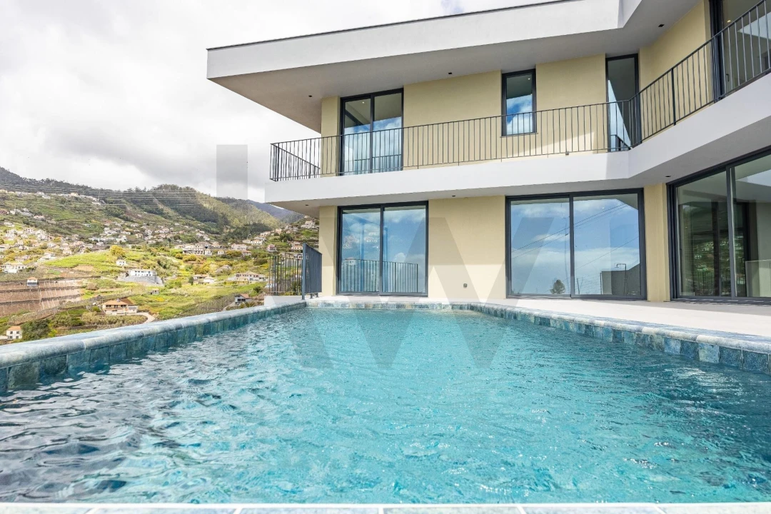 Moradia T4 para Venda em Campanario Foto 1