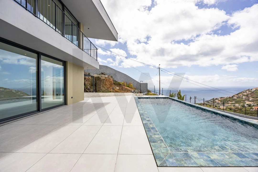 Moradia T4 para Venda em Campanario Foto 3