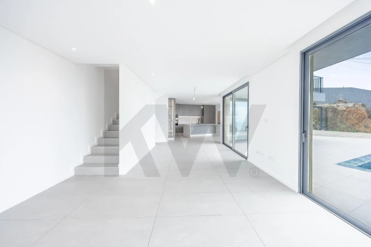 Moradia T4 para Venda em Campanario Foto 16