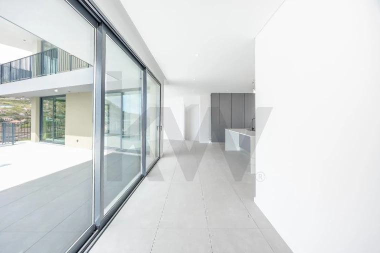 Moradia T4 para Venda em Campanario Foto 6