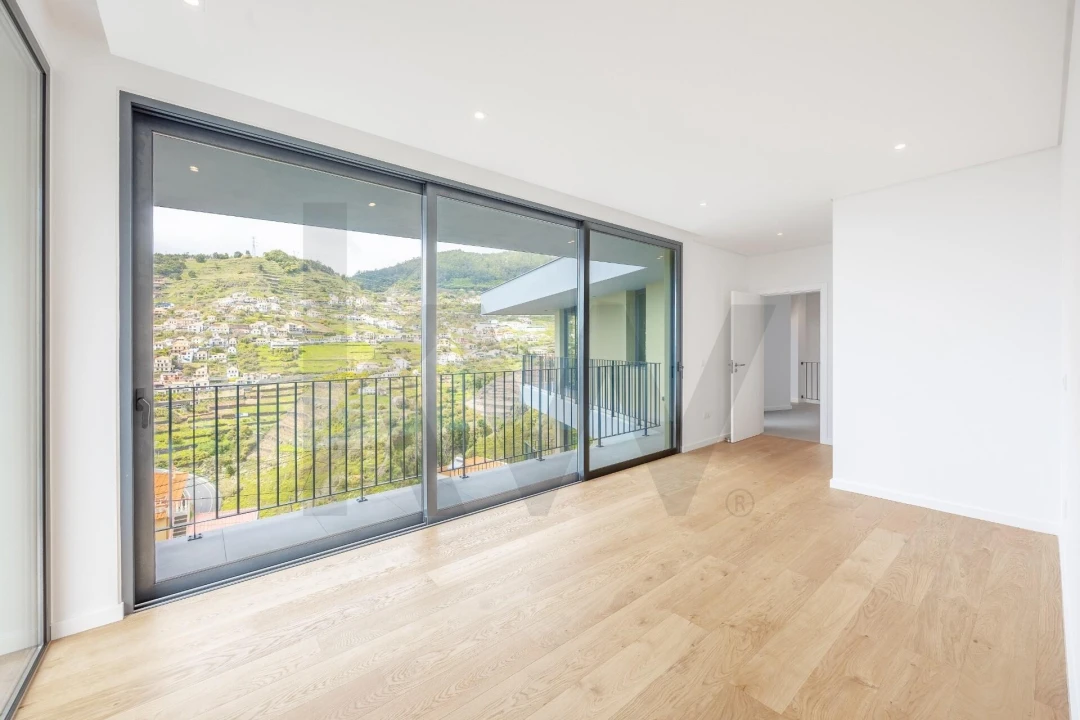 Moradia T4 para Venda em Campanario Foto 21