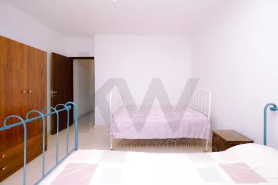 Moradia T3 para Venda em Vale de Santiago