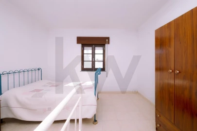 Moradia T3 para Venda em Vale de Santiago