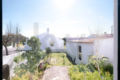 Moradia T3 para Venda em Vale de Santiago