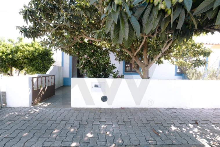 Moradia T3 para Venda em Vale de Santiago Foto 2