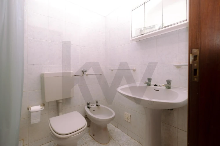 Moradia T3 para Venda em Vale de Santiago Foto 23