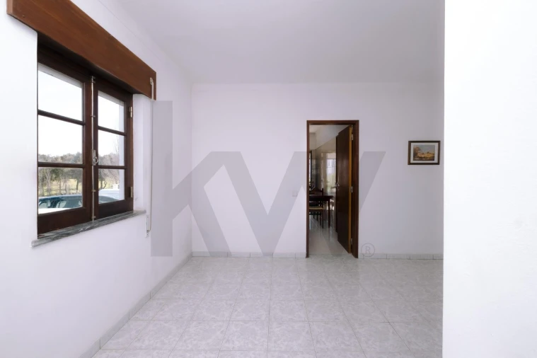 Moradia T3 para Venda em Vale de Santiago Foto 11