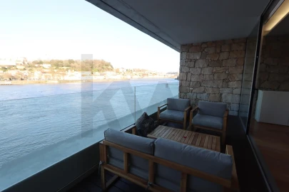 Apartamento T2 para Arrendamento em Santa Marinha e São Pedro da Afurada