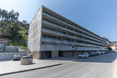 Apartamento T2 para Arrendamento em Santa Marinha e São Pedro da Afurada