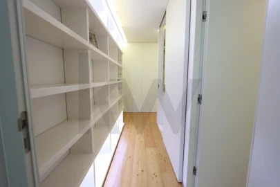 Apartamento T2 para Arrendamento em Santa Marinha e São Pedro da Afurada