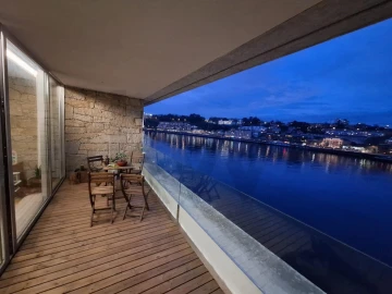 Apartamento T2 para Arrendamento em Santa Marinha e São Pedro da Afurada