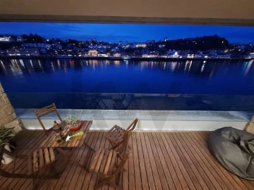 Apartamento T2 para Arrendamento em Santa Marinha e São Pedro da Afurada