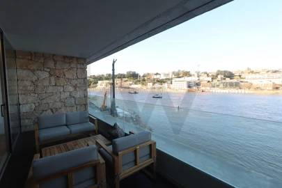 Apartamento T2 para Arrendamento em Santa Marinha e São Pedro da Afurada