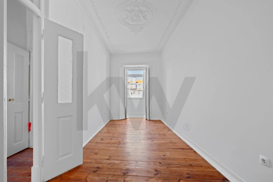 Apartamento T3 para Arrendamento em Campo de Ourique Foto 24