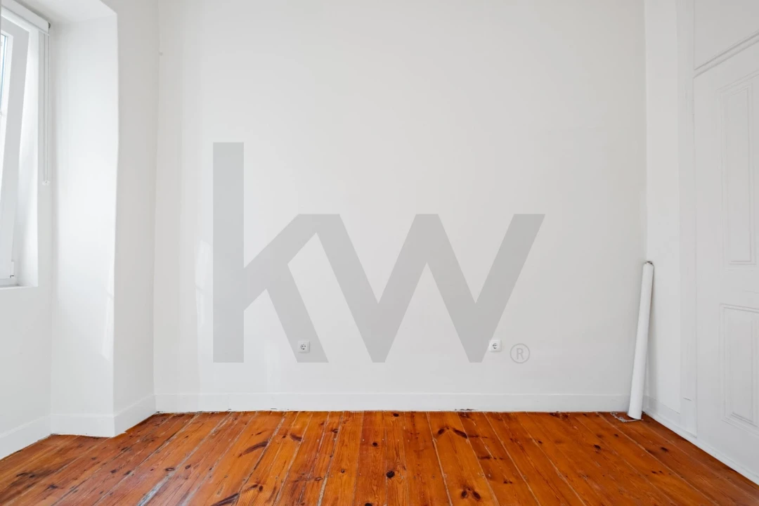 Apartamento T3 para Arrendamento em Campo de Ourique Foto 5