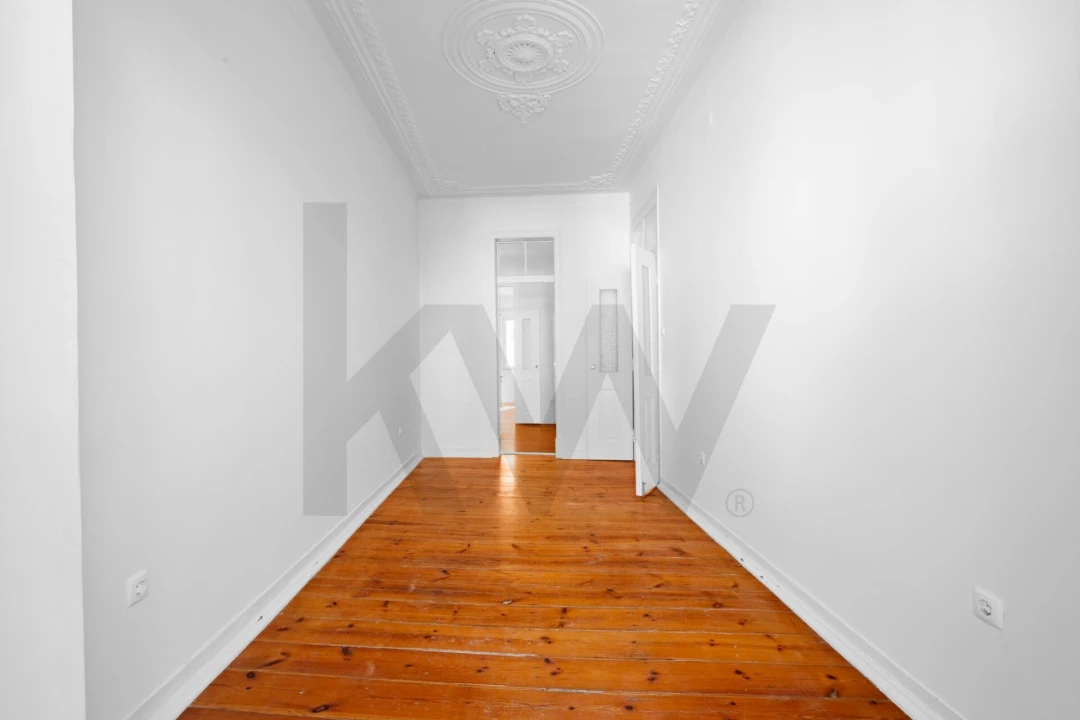 Apartamento T3 para Arrendamento em Campo de Ourique Foto 23