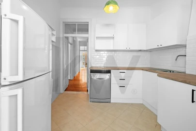 Apartamento T3 para Arrendamento em Campo de Ourique