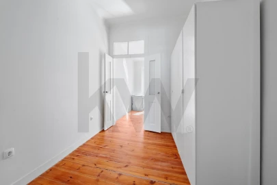 Apartamento T3 para Arrendamento em Campo de Ourique