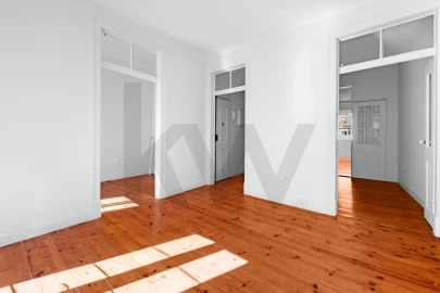 Apartamento T3 para Arrendamento em Campo de Ourique