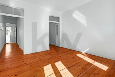 Apartamento T3 para Arrendamento em Campo de Ourique