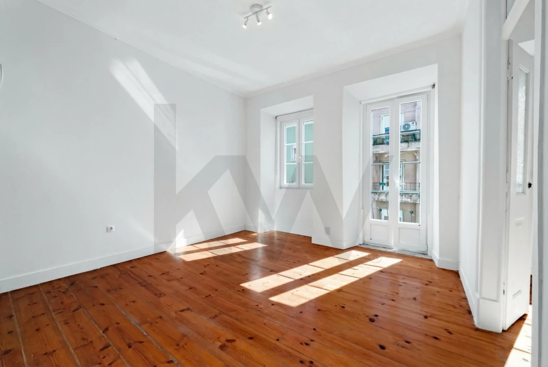 Apartamento T3 para Arrendamento em Campo de Ourique Foto 1