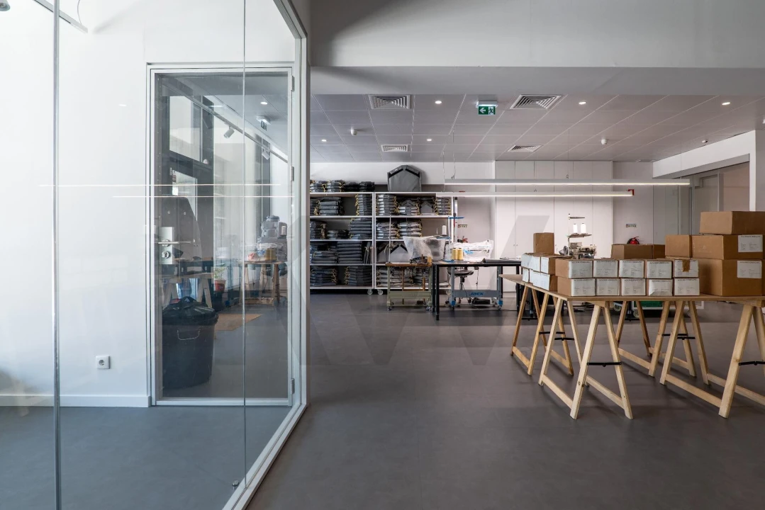 Loja para Arrendamento em Lordelo do Ouro e Massarelos Foto 8