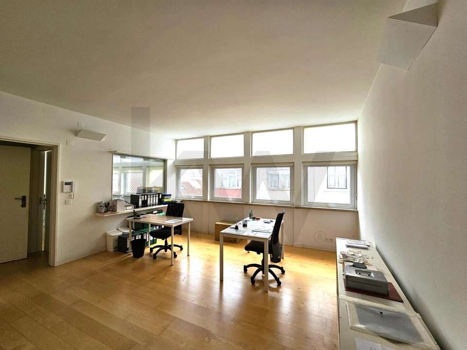 Escritório para Arrendamento em Misericórdia Foto 3