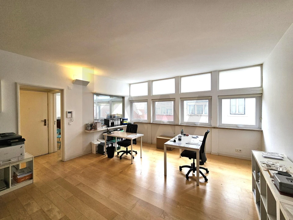 Escritório para Arrendamento em Misericórdia Foto 9